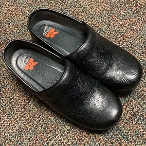 Black Dansko XP Floral Tooled Clogs 39
